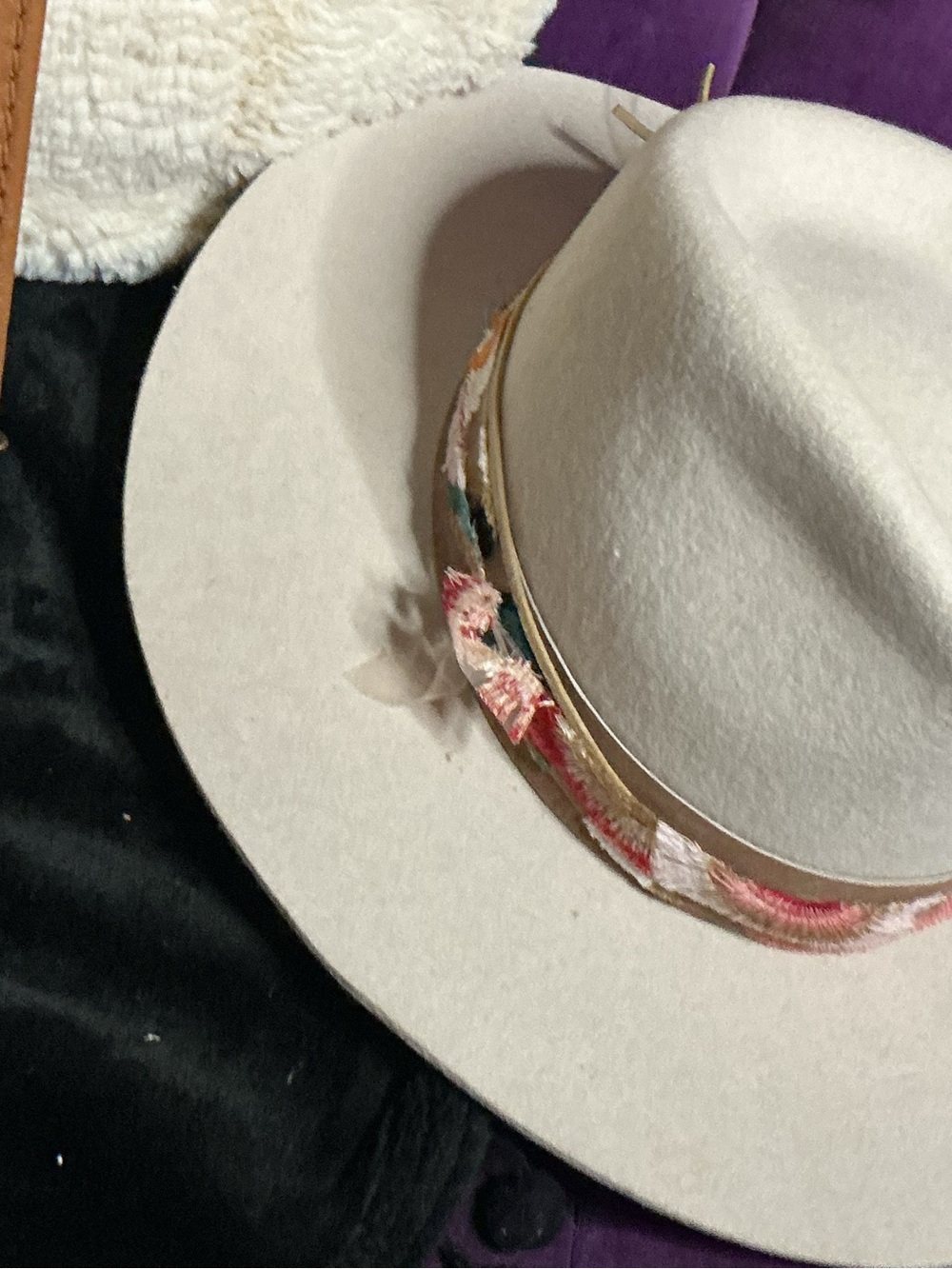 GIGI PIP Light Beige Felt hat with  Trim